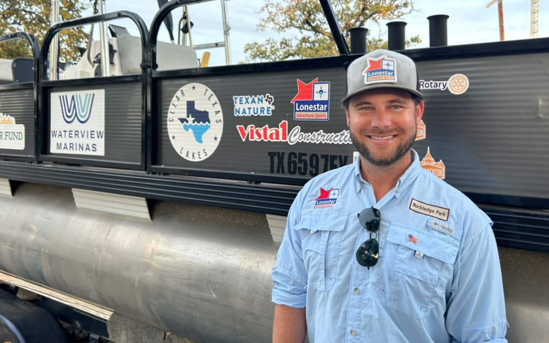 Clear Texas Lakes teams & Peter Demopoulos of Lonestar Adventure Sports for Grapevine Lake Cleanup